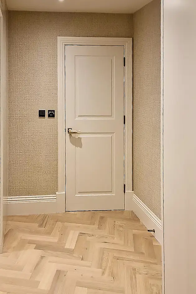 Made to measure hallway furniture fitted in Drayton Gardens, Chelsea